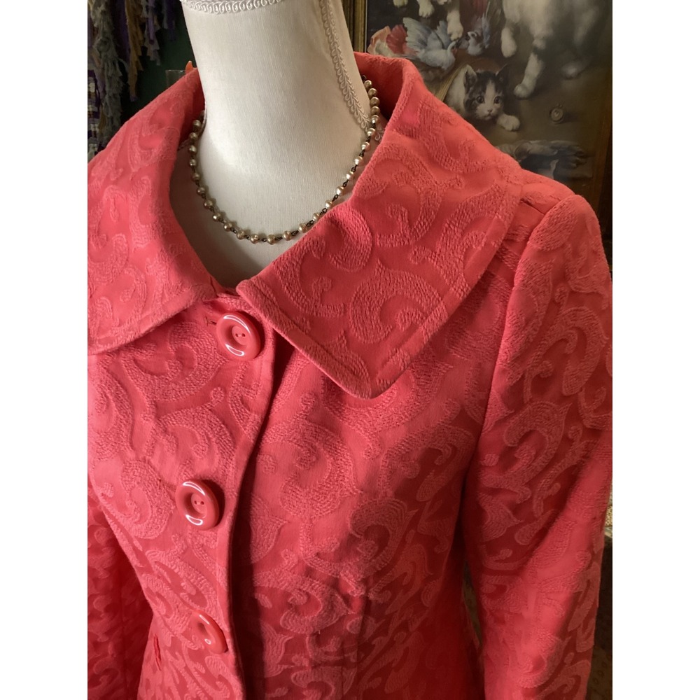 Neiman Marcus‎ Exclusive Coral Pink Paisley Jacquard Button Front Coat XS Womens - Picture 2 of 6